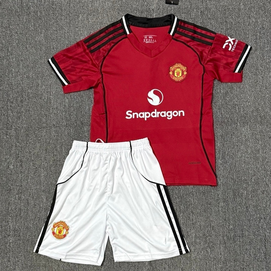 Manchester United 2025/26 Home Kids Kit