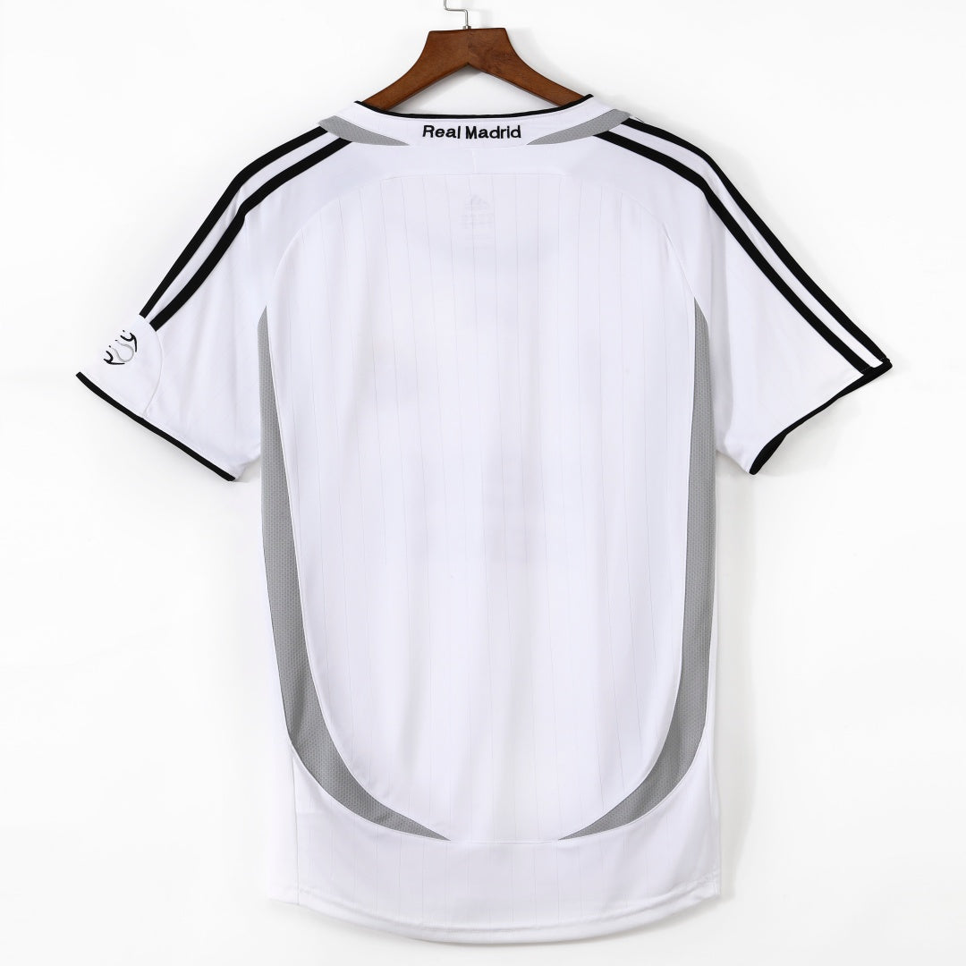 Real Madrid 2006/07 Home Retro Jersey