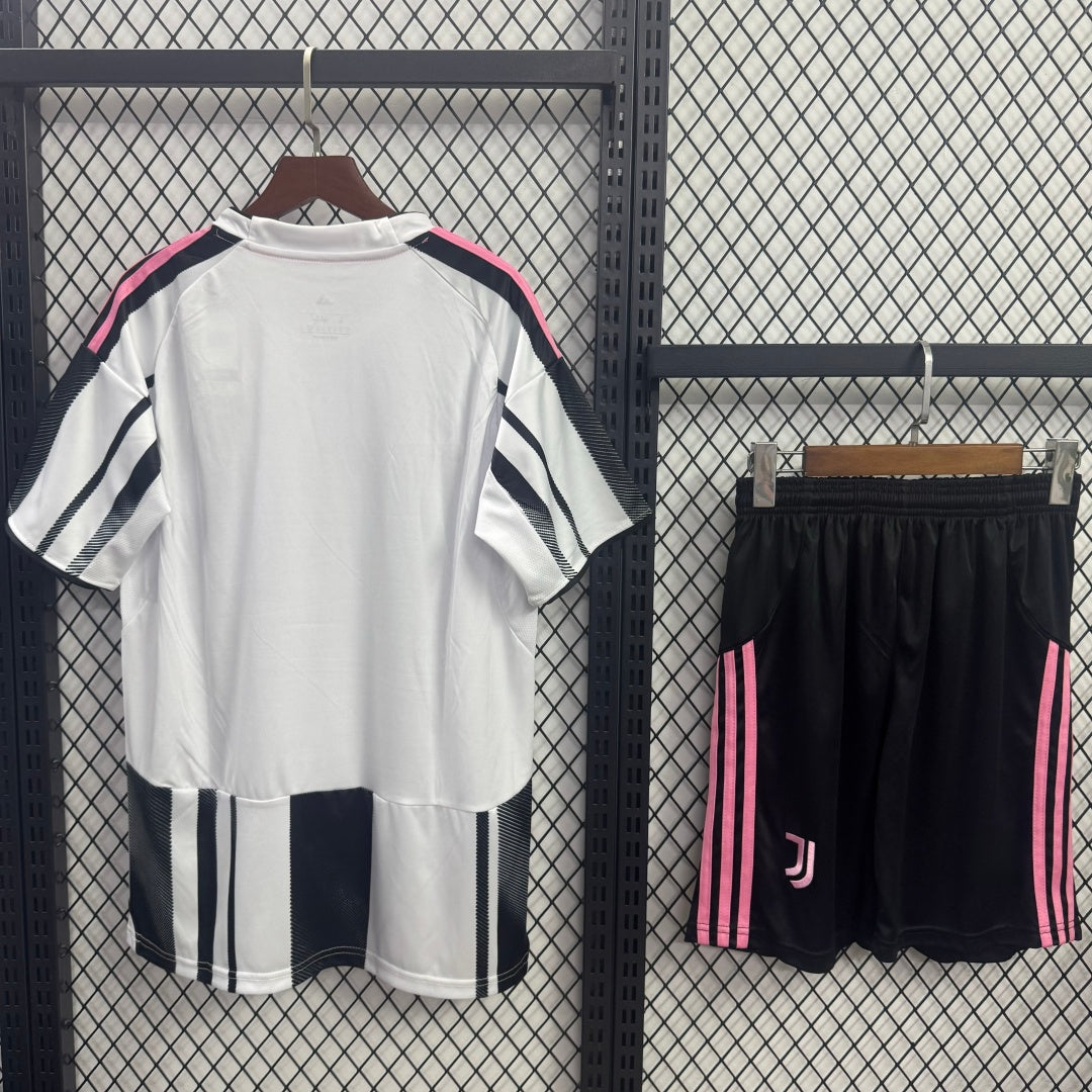 Juventus 2025/26 Home Adult Kit