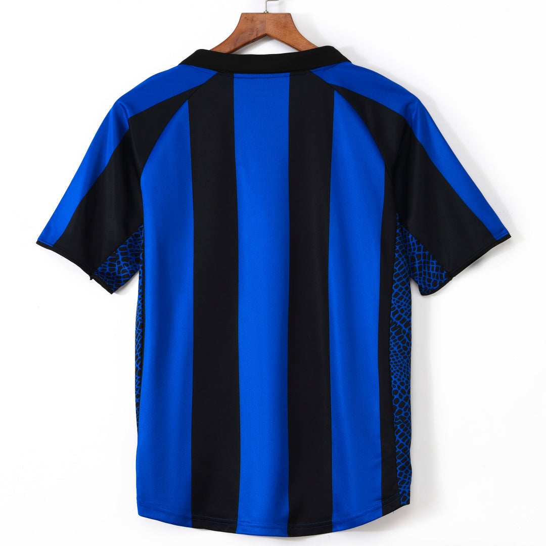 Inter Milan 2001/02 Home Retro Jersey