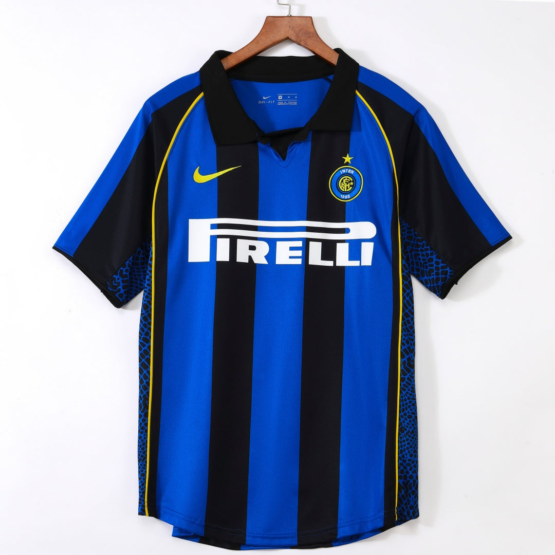 Inter Milan 2001/02 Home Retro Jersey