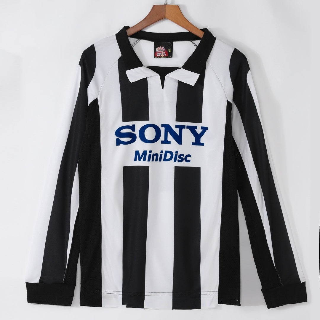 Juventus 1997/98 Home Long Sleeve Retro Jersey