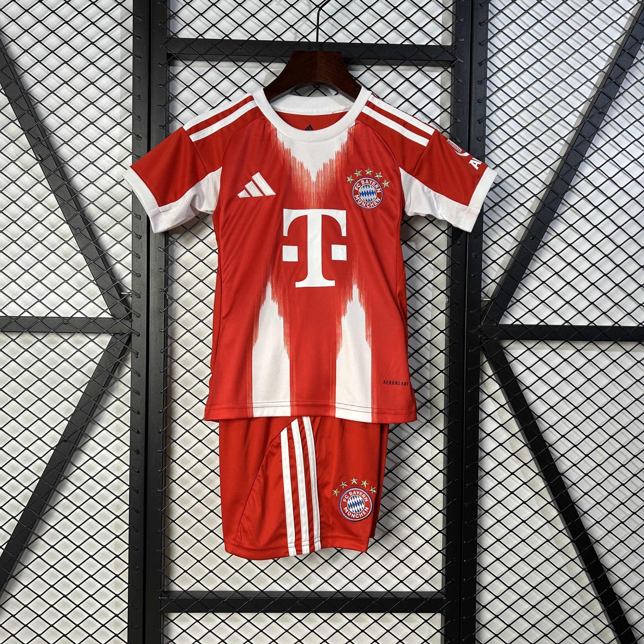Bayern Munich 2025/26 Kids Home Kit